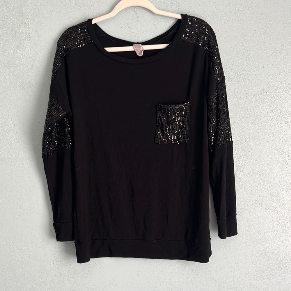 Black Sequin Women's size M Top